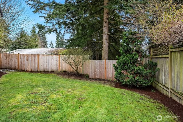 7543 NE 203rd Street, Kenmore, WA 98028