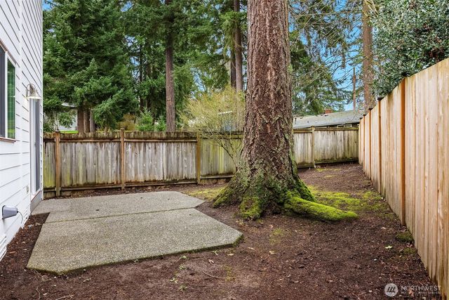 7543 NE 203rd Street, Kenmore, WA 98028