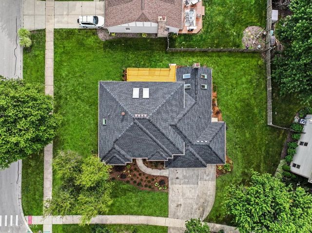 2726 Seiler Drive, Naperville, IL 60565