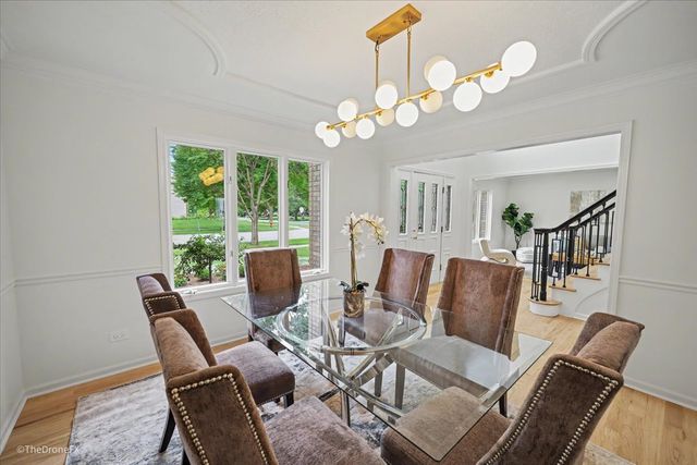 2726 Seiler Drive, Naperville, IL 60565