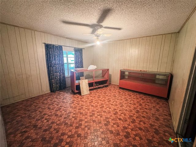 1606 Milam Drive, Victoria, TX 77901