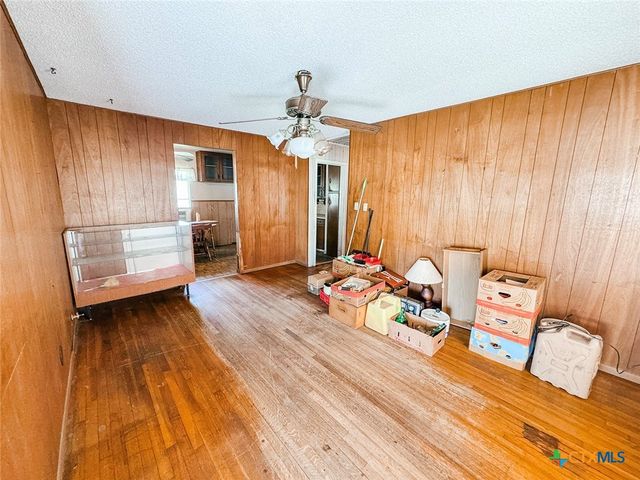 1606 Milam Drive, Victoria, TX 77901