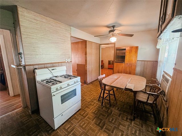 1606 Milam Drive, Victoria, TX 77901