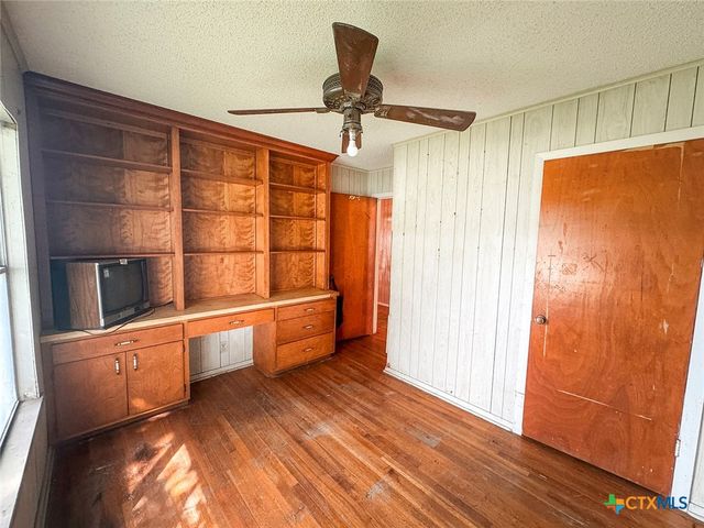 1606 Milam Drive, Victoria, TX 77901