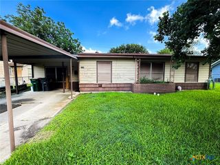 1606 Milam Drive, Victoria, TX 77901