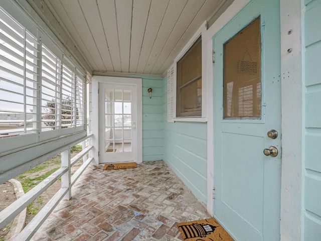 1130 E Cliff Drive, Santa Cruz, CA 95062