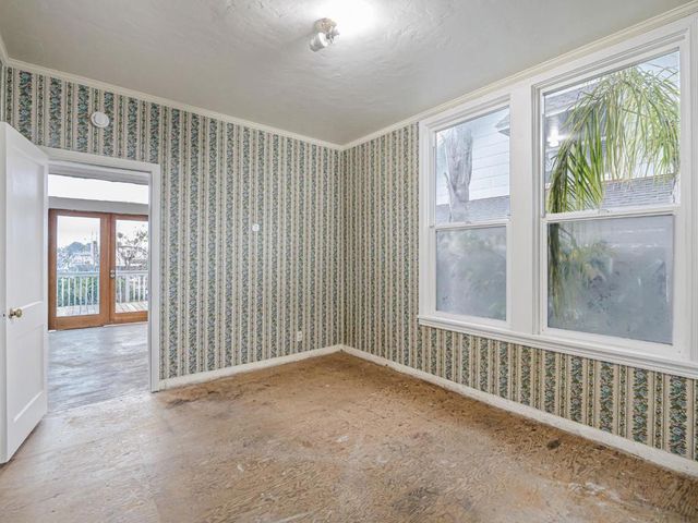 1130 E Cliff Drive, Santa Cruz, CA 95062