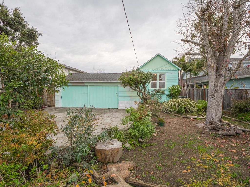 1130 E Cliff Drive, Santa Cruz, CA 95062