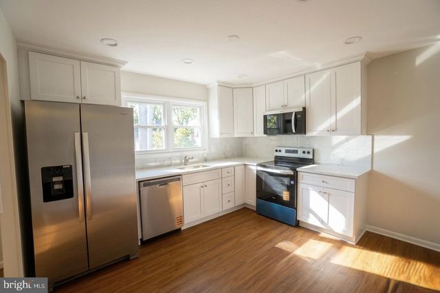 13911 CASTAWAY DR, Rockville, MD 20853