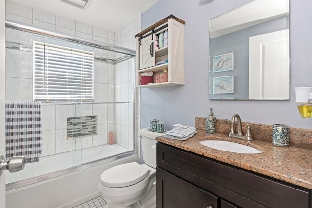 27 Woodside, Salem, MA 01970