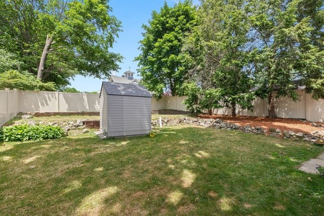 27 Woodside, Salem, MA 01970