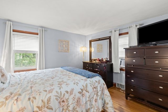 27 Woodside, Salem, MA 01970