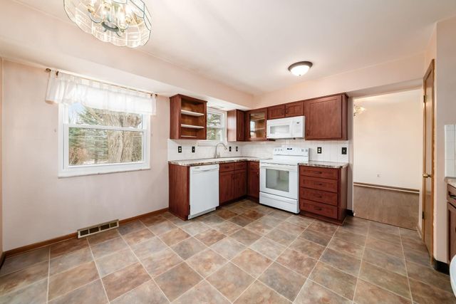 1242 Bradshire Drive, Columbus, OH 43220