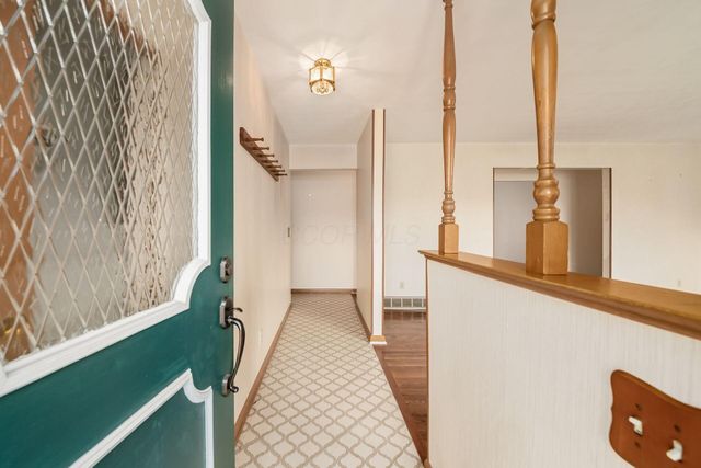 1242 Bradshire Drive, Columbus, OH 43220