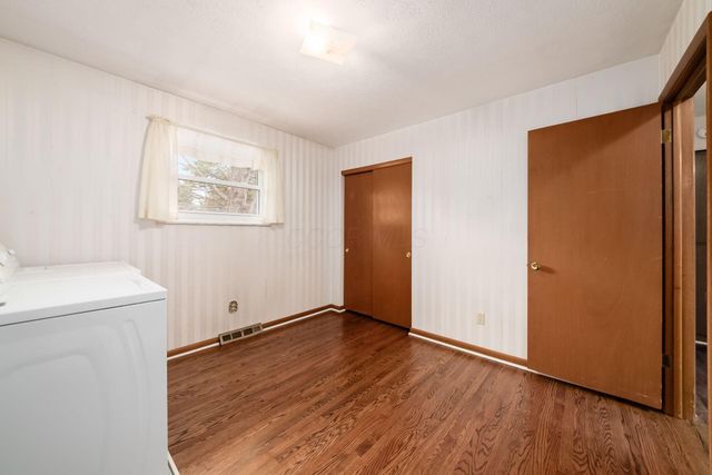 1242 Bradshire Drive, Columbus, OH 43220