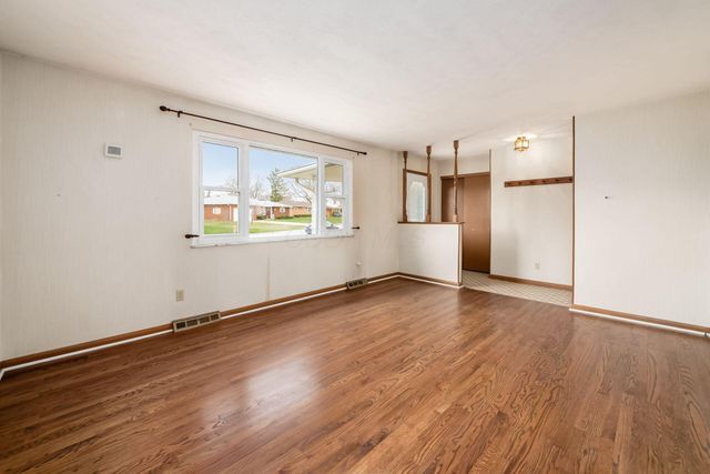 1242 Bradshire Drive, Columbus, OH 43220