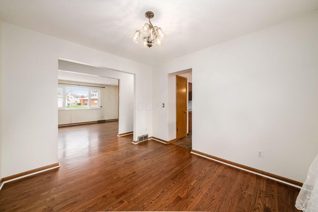 1242 Bradshire Drive, Columbus, OH 43220