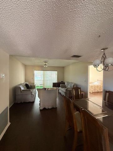 321 Lake Evelyn Drive, West Palm Beach, FL 33411