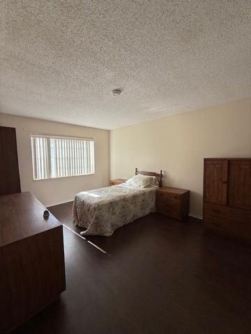 321 Lake Evelyn Drive, West Palm Beach, FL 33411