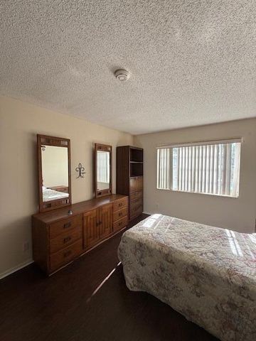 321 Lake Evelyn Drive, West Palm Beach, FL 33411