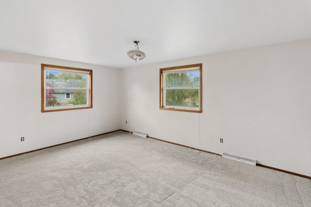 215 Tollview Court, Gilberts, IL 60136