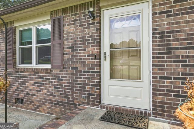 168 Glover Circle, Newnan, GA 30263