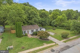 24 SCARBOROUGH FARE, Stewartstown, PA 17363