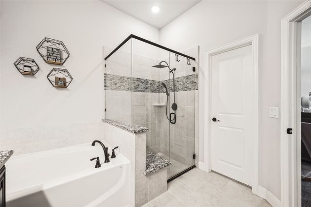 3224 Rosewood Drive, Glenn Heights, TX 75154