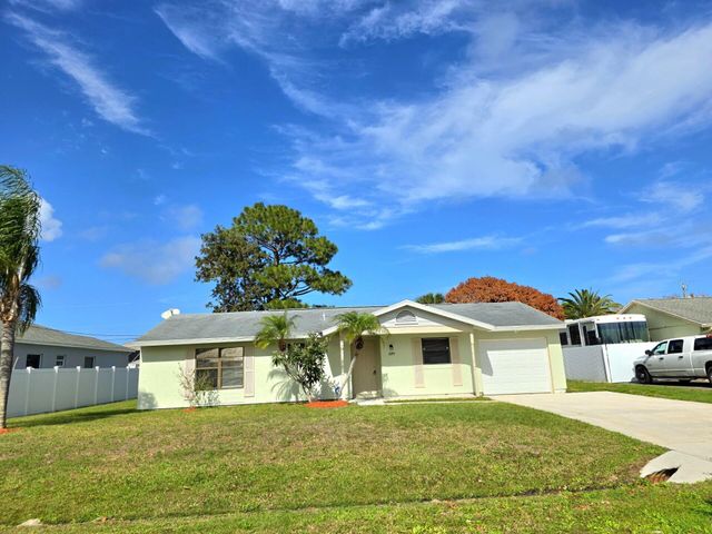 2197 SE Genoa, Port St Lucie, FL 34952