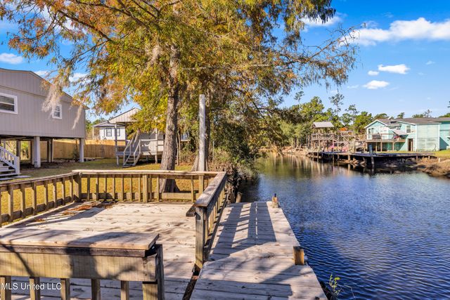 5020 Hawk Street, Bay Saint Louis, MS 39520
