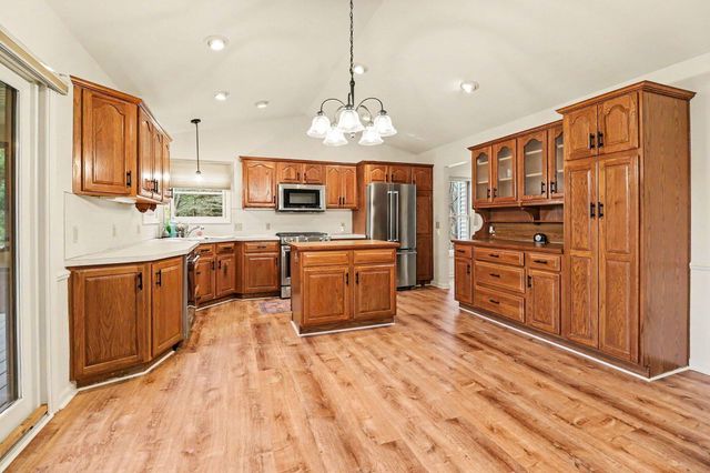 1515 W River Road, Laketon Twp, MI 49445