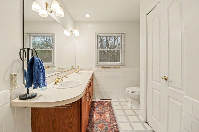 1515 W River Road, Laketon Twp, MI 49445