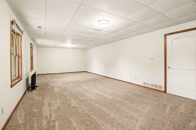 1515 W River Road, Laketon Twp, MI 49445