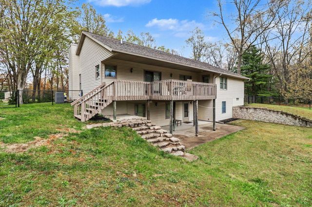 1515 W River Road, Laketon Twp, MI 49445