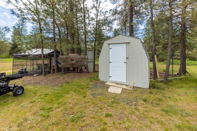 21517 W Cameron Rd, Cheney, WA 99004
