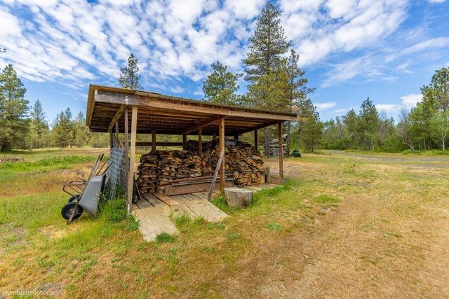 21517 W Cameron Rd, Cheney, WA 99004