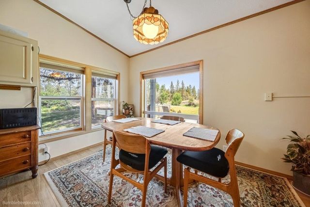 21517 W Cameron Rd, Cheney, WA 99004