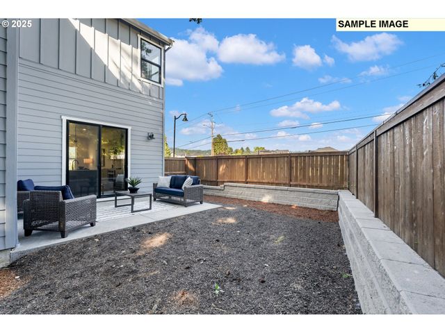 16100 Nw NEWBERRY Ln L84, Portland, OR 97229