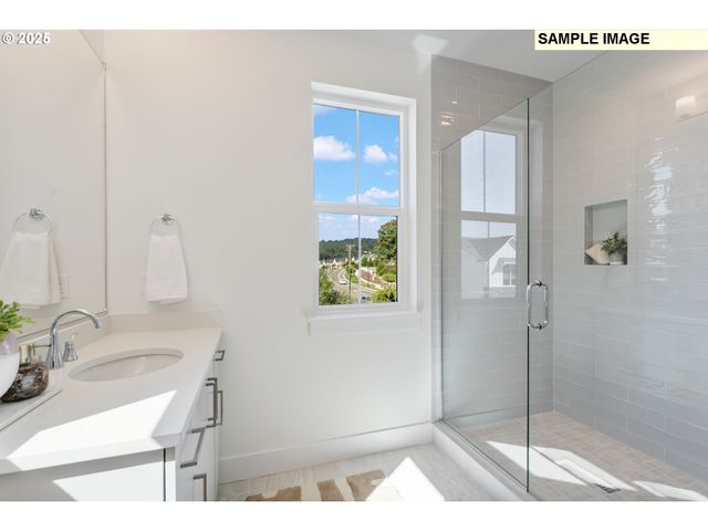 16100 Nw NEWBERRY Ln L84, Portland, OR 97229