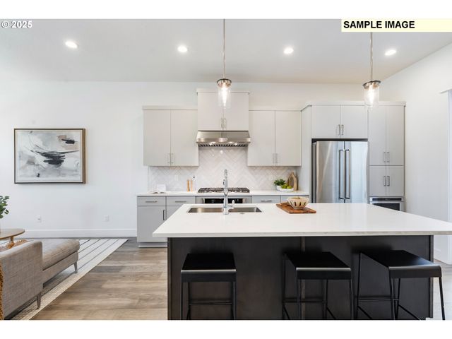 16100 Nw NEWBERRY Ln L84, Portland, OR 97229