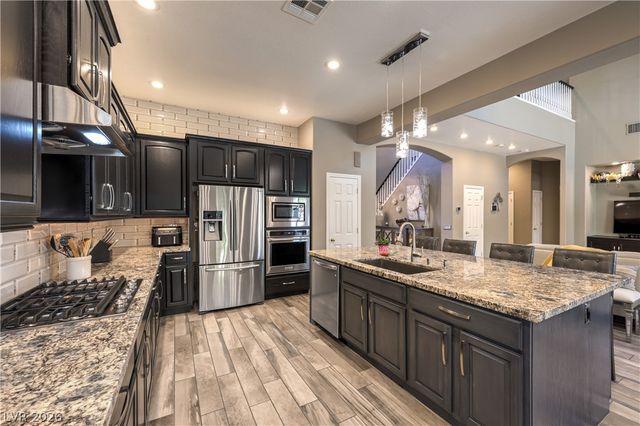 10623 Eagle Nest Street, Las Vegas, NV 89141