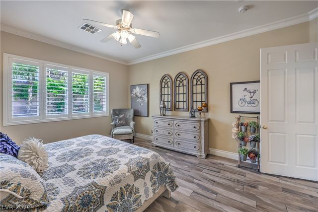 10623 Eagle Nest Street, Las Vegas, NV 89141