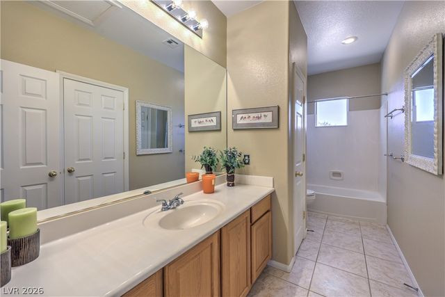 10623 Eagle Nest Street, Las Vegas, NV 89141