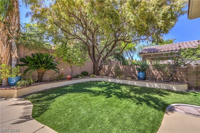 10623 Eagle Nest Street, Las Vegas, NV 89141