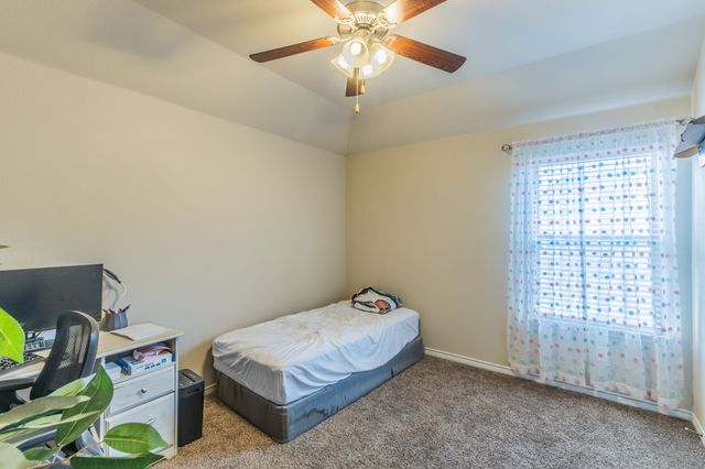 2001 Lake Pine Drive, Little Elm, TX 75068