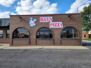 19450 Van Horn Road, Woodhaven, MI 48183