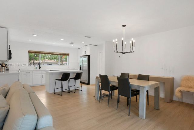 1365 SW 9th St, Boca Raton, FL 33486