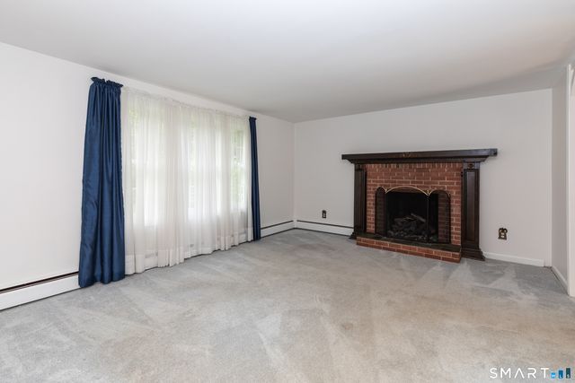 124 Chestnut Tree Hill Road Extension, Oxford, CT 06478