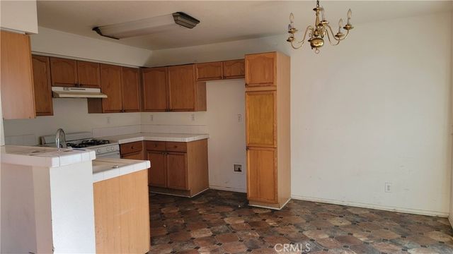 868 Pathfinder Way, Corona, CA 92878