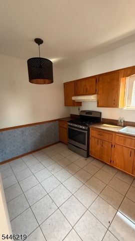 252 N 7Th St, Prospect Park Boro, NJ 07508